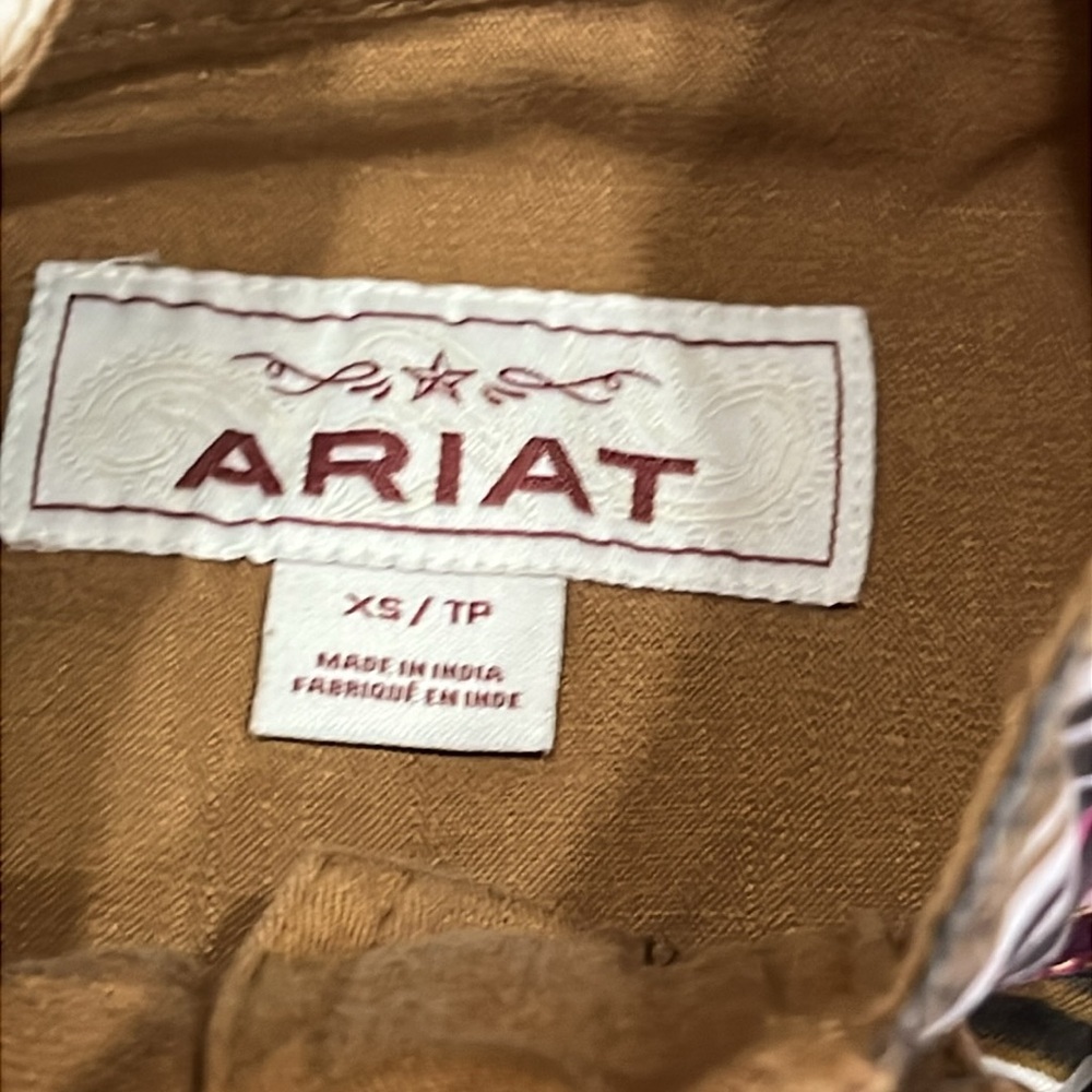 ARIAT WOMEN'S FIRST RODEO UPDATE VEST - Picture 6 of 9
